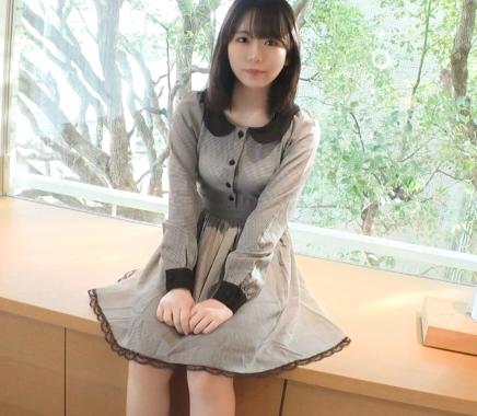 【初撮り】『経験不足なのにすぐにイッちゃう？！』ケーキ屋さんを夢見る19歳のロリ系美少女がドエロ娘でした？！