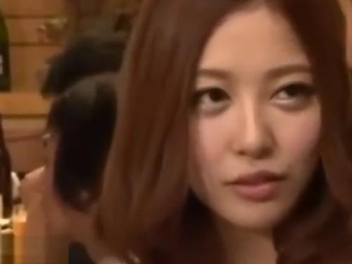 「淫乱女性×後背位」で絡み合う！絶頂必至の激しい性体験！