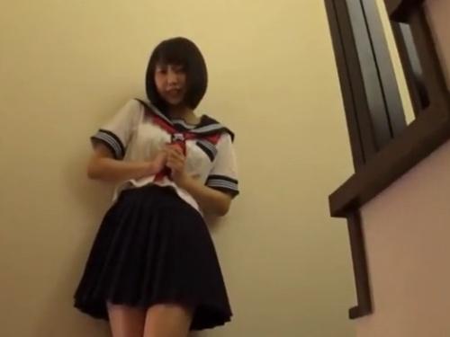 驚愕！鬼畜オヤジが娘を容赦なく犯すホームビデオの衝撃映像！