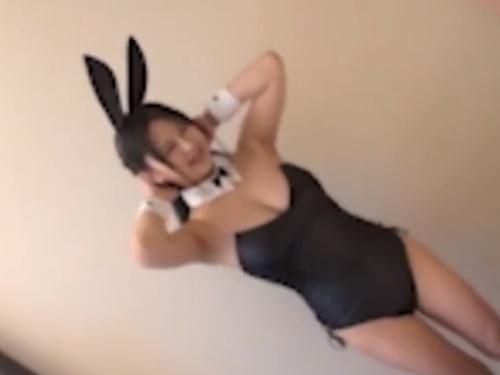 【セクシーな体験談】魅惑の巨乳女子大生がコスプレで魅せる極上のエロボディ！