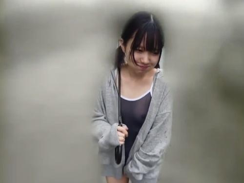 「おとなしそうな女の子がコスプレでセクシーに大胆露出！？」