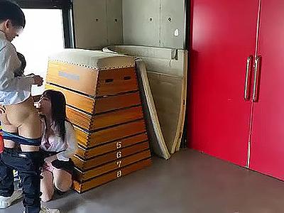 〖JK〗拒む美少女JKを背徳的な教師が卑猥な行為に導き口淫から全裸挿入まで禁断の情交に耽るｗｗｗ