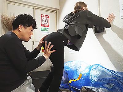 《お姉さん×誘惑》クッソエロいケツのめっかわお姉さんにデカチンぶち込んでガンハメしまくりまんこフルボッコなんだがｗｗｗ