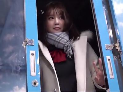 《マジックミラー号》バリカワ女子高生さんが生ペニスを前にし秘めた本能が目覚めるまでの限界突破ストーリーｗｗｗ