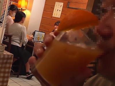 【レイプ×超乳】信じられない痴漢のアシスタントになるカフェスタッフ！驚くほど淫らなエロスキルが展開！www