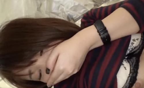 美少女なのに巨乳の女子大生！さらにスタイルも抜群でエロすぎる…！