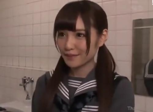 女子校生がトイレでパンツ見せて援助交際に誘ってくるなんて都市伝説化と思っていた時期もありました・・・　　　　橋本ありな