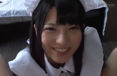 超可愛い巨乳メイドちゃんがチン○片手に握りしめこの笑顔である・・・　　上原亜依