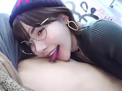 《深田えいみ》野外での強制プレイ！サディスティックな女の支配に屈服！馬乗りで男を狂わせる絶頂の瞬間と新たな快感の世界！