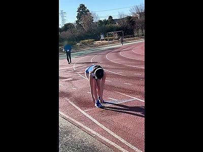 【ハメ撮り】愛らしさ満点の彼女が興奮しつつ生ペニスで内側まで満たされる官能的体験ｗｗｗ