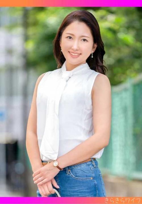 巨乳 敏感微乳ちくびの三十路妻 白肌を紅潮させ他人棒セックスで中出し快諾