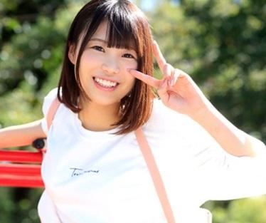 【松井さあや】超高速騎乗位ピストンが得意の１９歳博多美少女がAVデビュー！デカチン男優に跨って淫乱に腰振っちゃいました！