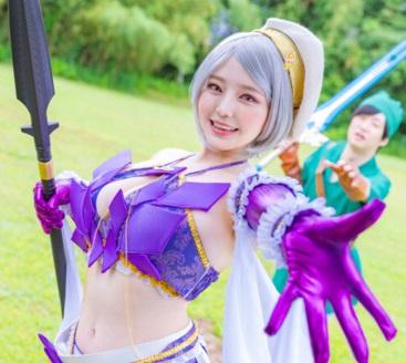 Mカップの爆乳美女が可愛いコスプレで生ハメ激ピスされて大量中出しされちゃいました！【恋渕ももな】