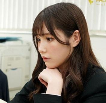 超美人でスタイル抜群の女上司が彼女持ちの部下を逆NTRしちゃう！？デカチン部下と一晩中濃密セックスしちゃいました！【橋本ありな】