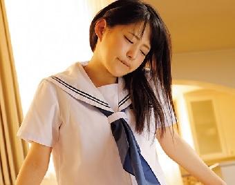 「お兄ちゃんホントにダメ！」美少女のJKの妹に童貞の兄がSEXを要求！？コスルだけのはずが次第に気持ちよくなって根元まで入っちゃいました！【渚みつき】