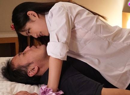 美少女で痴女のJKが修学旅行で先生と相部屋に！？禁断の中出しSEXしちゃいました！【渚みつき】