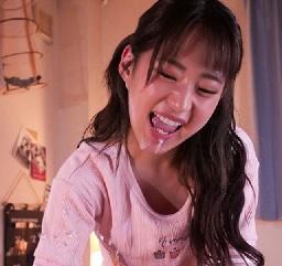可愛いけど生意気な親戚の娘にM男のおじさんが虐められてチンポがちがちになっちゃいました！【渚みつき】