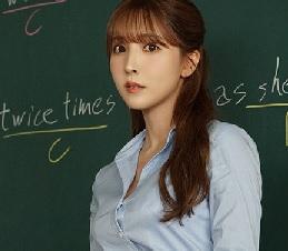 「私、あなたが好きって気づいたの！」美人で巨乳の女教師が男子生徒とイケナイ関係に！？誰もいなくなった教室で一線を越えちゃいました！【三上悠亜】