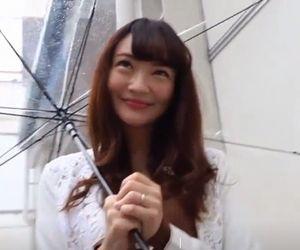 【人妻×ハメ撮り】おとなしそうな見た目も人妻とセックス！ち〇ぽを入れるとs\yとした顔に変わる