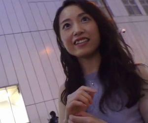 【人妻×巨乳】Gカップのエロカワな人妻をホテルに連れ込んでセックス！ち〇ぽをねじ込むと乙女の様な顔になっちゃう