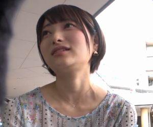 【素人×フェラ】5つ星ホテルで働く美少女をレンタル彼女として呼んで交渉してハメ撮り！リアルシロウトのリアルなAVはおすすめ