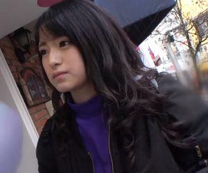 【立ちバック】レンタル彼女を頼んで来てくれたかわいいショップ店員！パコられて子宮へ伝わる刺激で限界突破