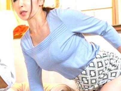 ＜友達の母！＞「ダメなの…」色っぽい感じの憧れ人妻熟女美魔女！拘束しエチエチ口内発射！