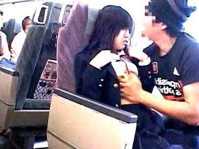 ＜辱め！＞「やめてよ！」美乳おっぱい制服女子！特急電車で犯されレイプされるぞ！