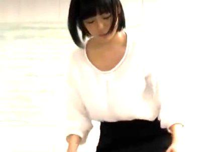 ＜マッサージ！＞「はじめますね…♡」美乳おっぱい可愛いマッサジー師！なし崩し的エロ行為持ち込んじゃうぞ！