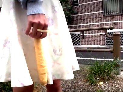 ＜素人ナンパ！＞「え？いきなり？？」スリムな体の美乳おっぱい清純美少女！即パコセックスになるぞ！