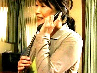 ＜ヘンリー塚本！＞「したいの…」巨乳おっぱい人妻熟女おばさんママ！義父と息子とエロ行為発展シチャウゾ！