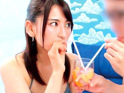 ＜ドS顔のお姉さん！＞素人とは思えないぐらいカワイ子ちゃんドS顔のお姉さんがエロ行為に持ち込まれるｗｗｗｗｗ