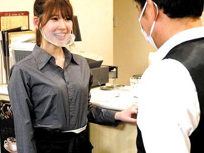 ＜カフェ店員！＞「大好きなの…♡」クッソ可愛いカフェ店員！店長お持ち帰りやっとるぞ(アダルト動画)