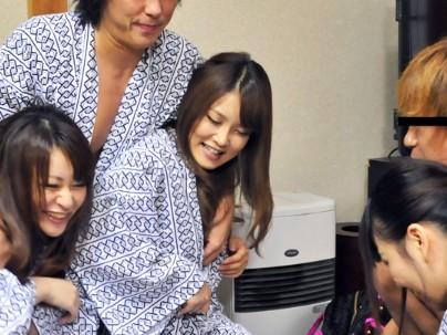 ≪お姉さん≫【乱交】スレンダーカワイ子ちゃんたちを温泉地でエロ行為しちゃうぞｗｗｗｗｗ