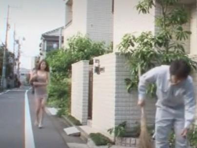 ≪巨乳≫【美女】マンションの管理人極上美人がエロ行為で潮吹きしちゃうぞｗｗｗｗｗ