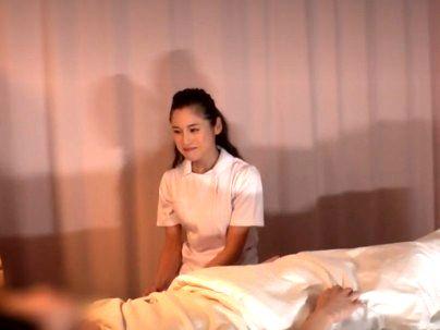 ＜ナースを口説く！＞上品な感じの真面目清掃夜勤の看護師ナース口説いてヤル！！！！