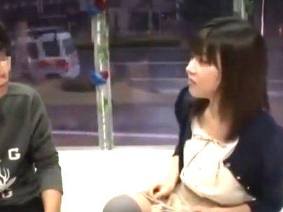 ＜素人ナンパ企画！＞真面目そうな清楚系素人がMM号で友達とエチエチシチャウゾ!!!!!!
