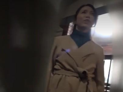 ≪女将≫【りょかん】スレンダーほそみのじゅくじょが夜這いでエロ行為になっちゃうぞｗｗｗｗｗ