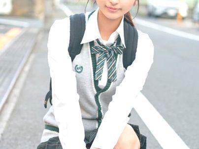 ＜素人ナンパ！＞「イッチャウの…」めっちゃ！可愛い美乳おっぱい制服美少女！ディルドオナニーもだえ感じるゾ！