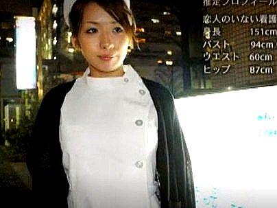 ＜バス痴漢！＞独身スレンダー細身美乳女子！バスで痴漢校の餌食で感じるゾ！