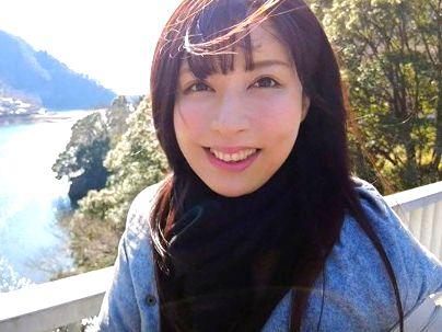 ＜不倫旅行！＞「三十路？エっロ！」貧乳おっぱい美魔女オバサン！他人棒で浮氣エロ行為になるぞ！