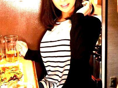 ＜人妻ナンパ！＞居酒屋で見つけた上品な感じの奥さん人妻...自宅に連れ込みザーメン中出し種付け膣内射精！