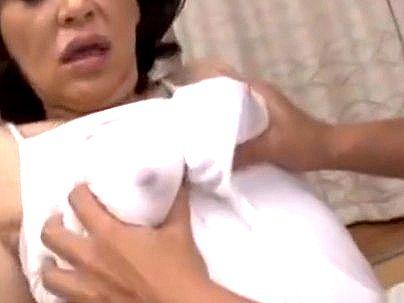 ＜五十路熟女！＞ババアのオッパイ好きだよな！！100cm超え！たまらんぞ！！！