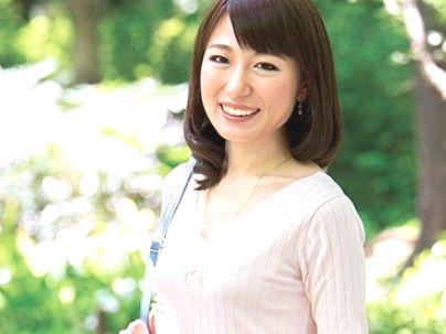 ★スレンダー細身のオバサン人妻熟女が性欲高めでエロ行為もだえ感じちゃうぞｗｗｗｗｗｗ