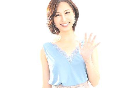 ＜AV女優デビュー！＞上品な感じの清楚系おくさんヒトヅマ四十路に見えないおばさんがＡＶ出演挑戦シチャウゾ！！！