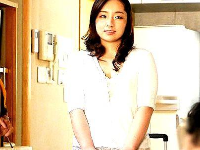 ＜母の友人！＞「我慢できない…！」巨乳おっぱいのおばさんに興奮！我慢できずにエロ行為シチャウゾ！