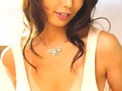 ＜美魔女ママ！＞グラマラスエッロイ体スタイル抜群ボイン極上お母さんがエロ行為シチャウゾ！！！