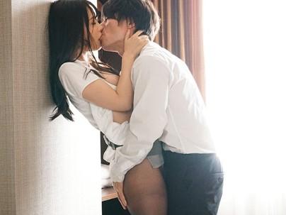 ≪OL≫【ネトラレ】スタイル抜群ボインのカワイ子ちゃん美少女OLがネトラレエロ行為になっちゃうぞｗｗｗｗ