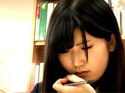 ＜図書館！＞「ｲﾔ‥やめて…」清楚系上品な巨乳おっぱいカワイ子ちゃん！図書館で犯されレイプされるぞ！
