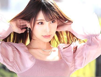 ＜上品なオーラ！＞会員制ラウンジで指名上位の美人！まさかのＡＶ出演決めちゃうゾ！